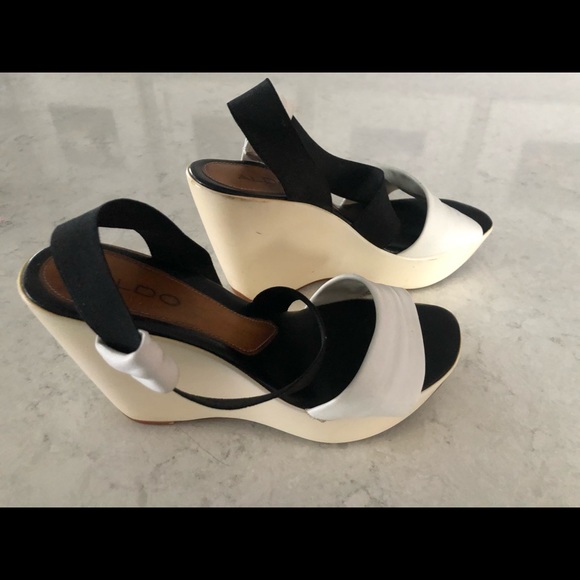 Aldo black and white wedge Sandle - Picture 2 of 5